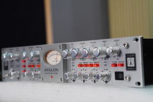 AVALON 737sp Used